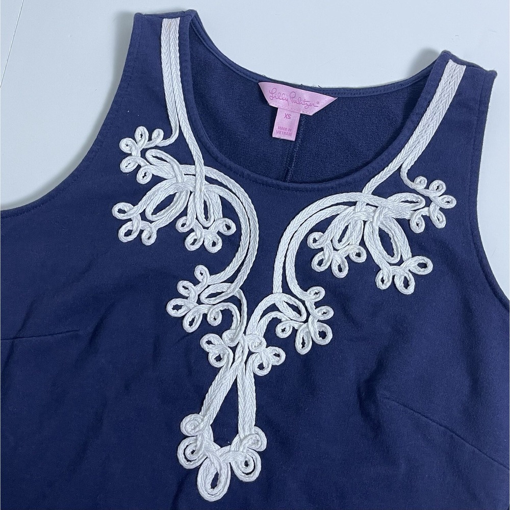 Lilly Pulitzer Foster Shift Dress XS Sleeveless Navy Blue White Embroidered